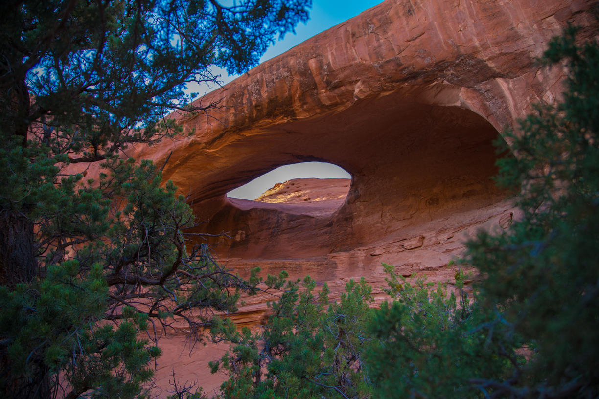 Red rock archway